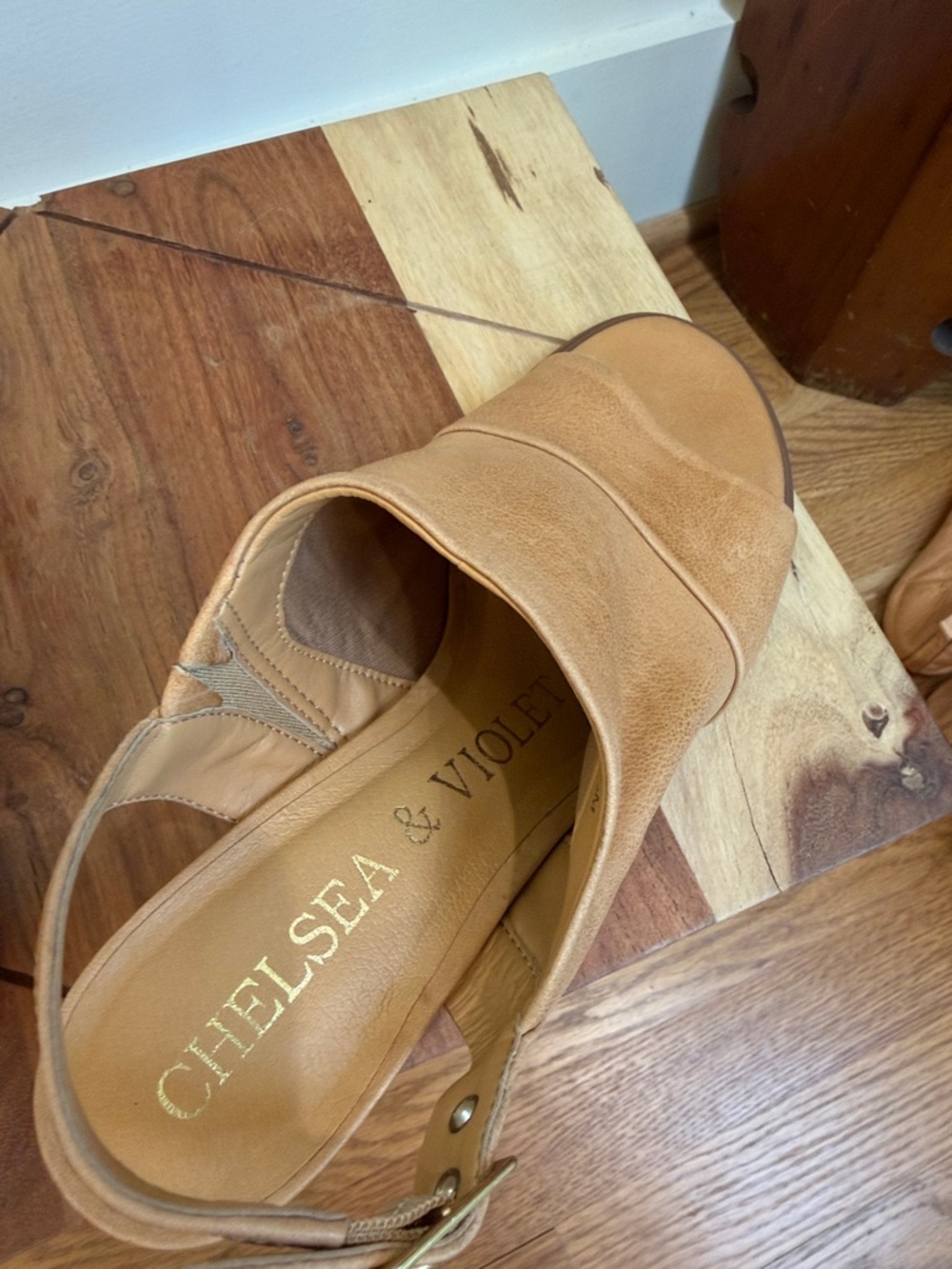 Chelsea & Violet Open-Toe Slingback Soft Leather Sandals, 8 1/2 - Picture 5 of 7